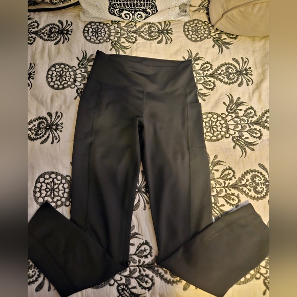 Balance small black leggings w pockets - Picture 6 of 10